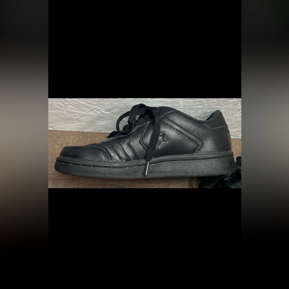 Rare Converse Junior Sneakers All Black Leather Lace Up Size 13.5 Monochrome